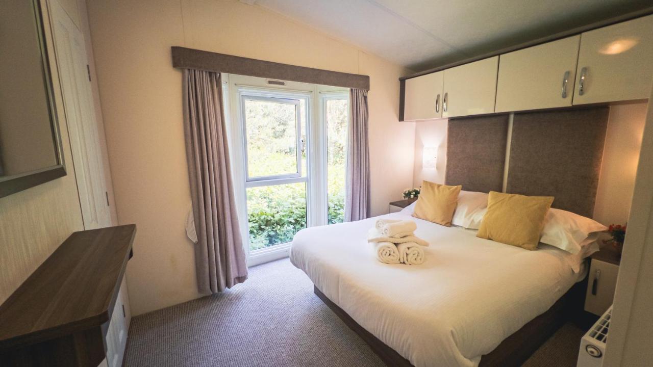 Hazel Oaks, Beautiful Lodge With Hot Tub - Sleeps 6 - Felmoor Park Morpeth Extérieur photo
