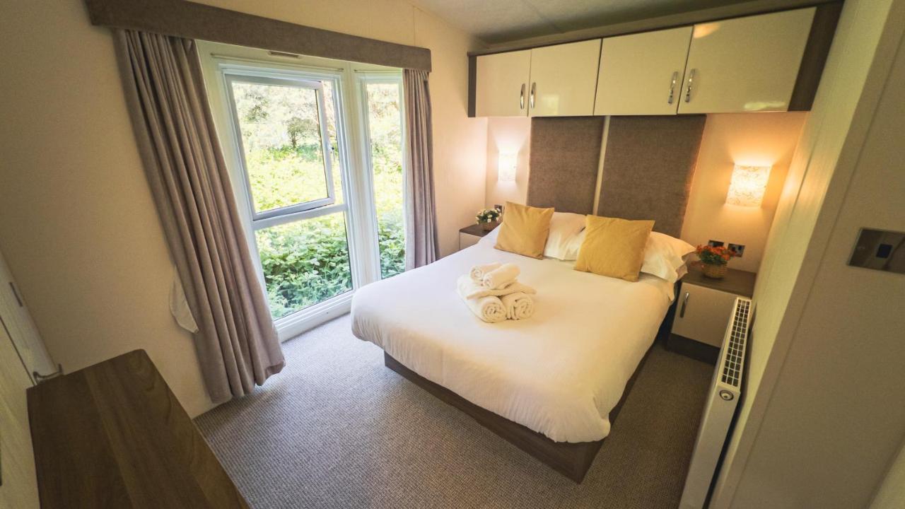 Hazel Oaks, Beautiful Lodge With Hot Tub - Sleeps 6 - Felmoor Park Morpeth Extérieur photo