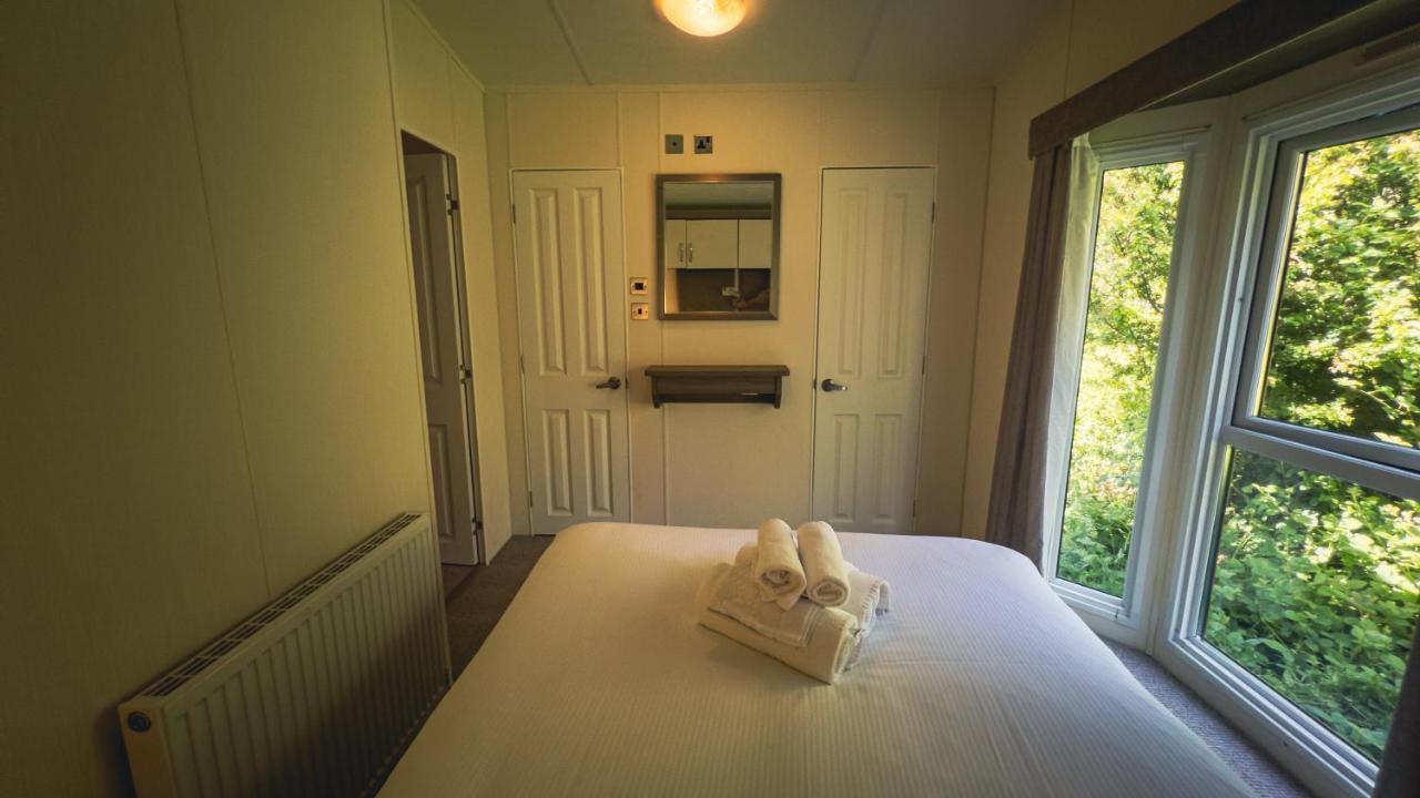 Hazel Oaks, Beautiful Lodge With Hot Tub - Sleeps 6 - Felmoor Park Morpeth Extérieur photo
